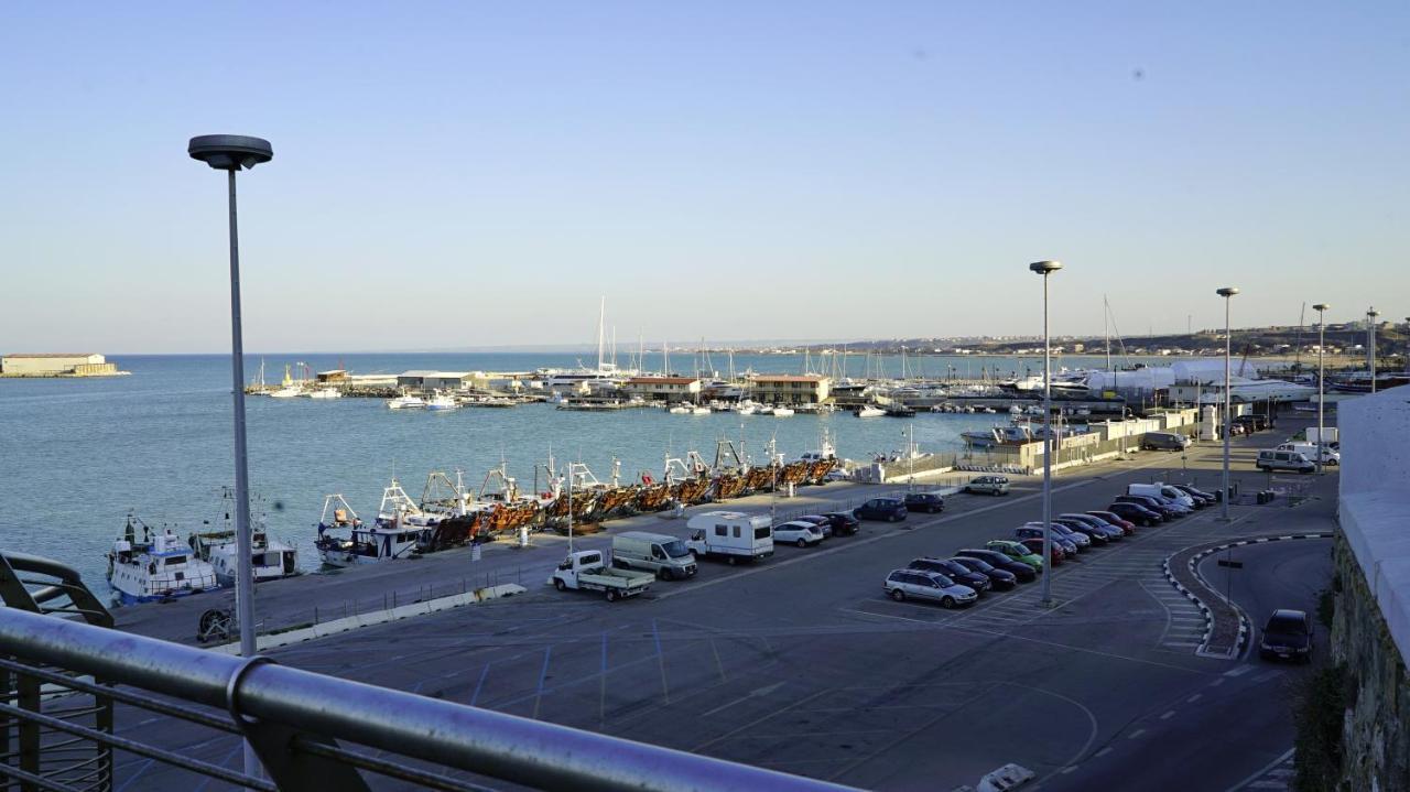 Monolocale Nel Borgo Antico, A Due Passi Dal Mare E Dal Porto Apartment Termoli Exterior photo